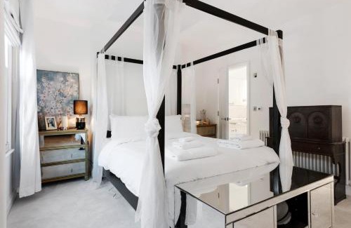 Fulham Broadway Apartamento | Lovely Newly-Renovated 3 Bedroom Apartment in Fulham