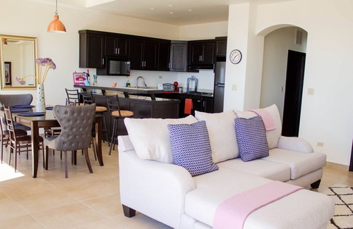 Salsipuedes Apartamento | Lovely Ocean View Condo with amenities in Bajamar!