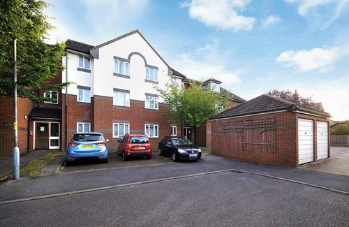 Bushey Casa | Lovely One Bed Flat in Bushey