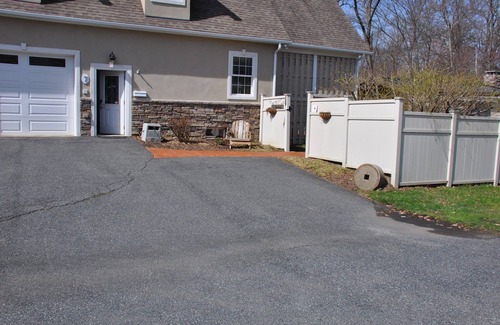 Bel Air North Apartamento | Lovely one bedroom apartment private entrance utilities included
