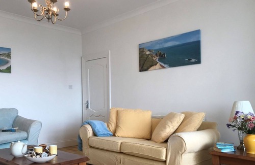 Southbourne Apartamento | Lovely one bedroom, ground floor apartment just 100m from the beach