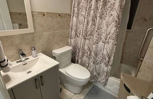 Bloorcourt Village Apartamento | Lovely one bedroom oasis+Balcony+work station