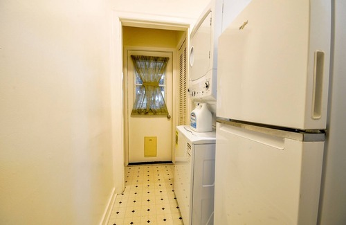 Barron Park Casa | Lovely Palo Alto Cottage ~ Near Stanford, tech companies