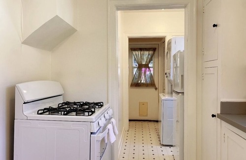 Barron Park Casa | Lovely Palo Alto Cottage ~ Near Stanford, tech companies