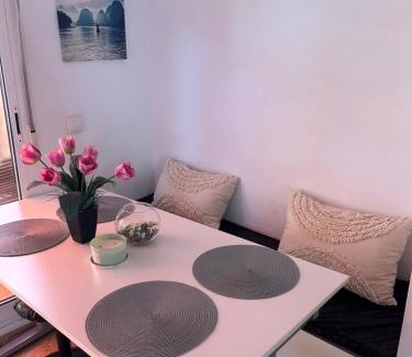 Alicante Apartamento | Lovely Penhouse in Alicante with parking