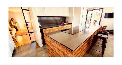 Paterna Apartamento | Lovely penthouse condo with pool