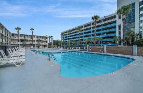 Myrtle Beach Apartamento | Lovely Pool Front Studio