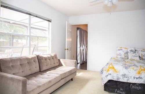 Ocoee Casa | Lovely pool home with screened in patio
