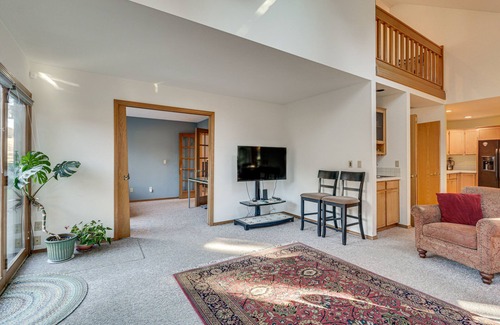 Wilkes East Casa | Lovely Portland Home ~ 10 Mi to Downtown!