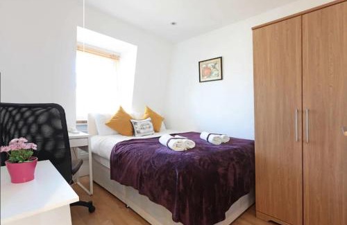 Euston Casa | Lovely Private Bedrooms in Euston, Central London