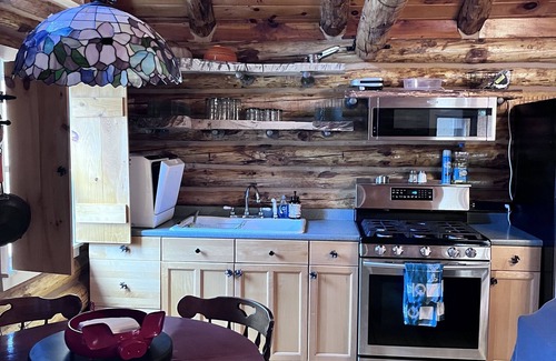 Madison Cabina | Lovely private cabin on 30 acres with walking trails & fire pit. 1 pet allowed
