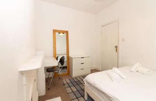 Offerton Apartamento | Lovely Private Rooms near MCR Centre