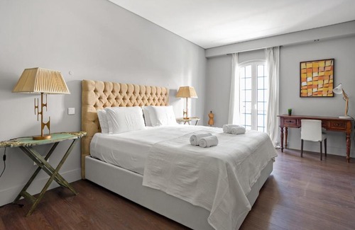 Lisbon Old Town Casa | Lovely Private Suites in Central Lapa