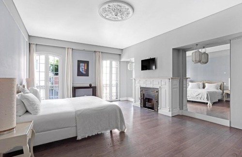 Lisbon Old Town Casa | Lovely Private Suites in Central Lapa