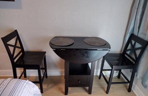Goose Creek Apartamento | lovely relaxing room with hight speed internet , neflix with a independent entry