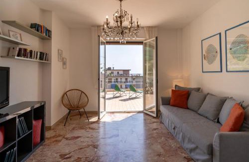 Sanremo Apartamento | Lovely Sea View Apt with Terrace and Balcony