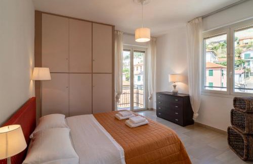 Sanremo Apartamento | Lovely Sea View Apt with Terrace and Balcony