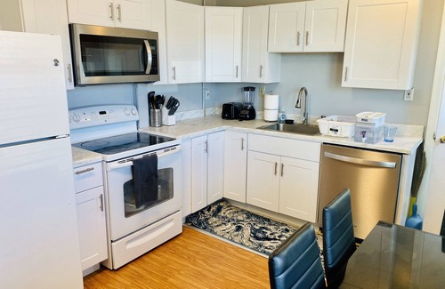 Ortley Beach Apartamento | Lovely Seaside Park Getaway - Walk to Beach & Bay - Parking, Badges, BBQ