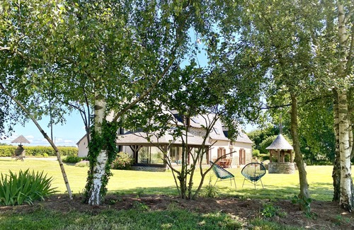 Noyal-sur-Vilaine Apartamento | Lovely self-contained studio in country gite