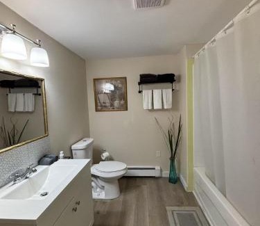 Queens Square Casa | Lovely single room 5 minutes walk from ocean