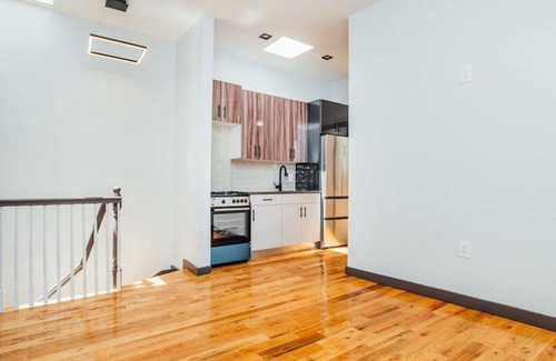 Crown Heights Apartamento | Lovely Skylight 2 bedroom apartment