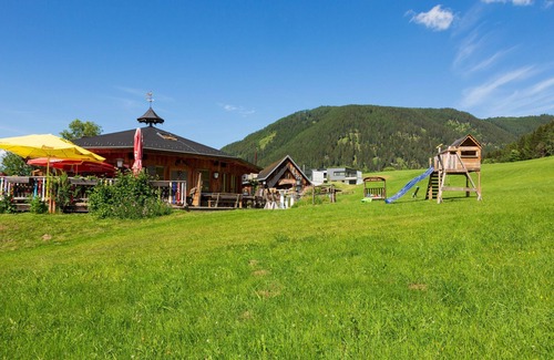 Sankt Lambrecht Casa | Lovely spacious house with sauna by the slopes