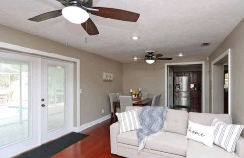 Egypt Lake-Leto Casa | Lovely & Spacious Pool home, Heart of Tampa Bay!