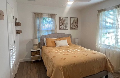 Parker Ridge Casa | Lovely, Spacious Key West Style Home w/ Rooftop Patio by Downtown WPB
