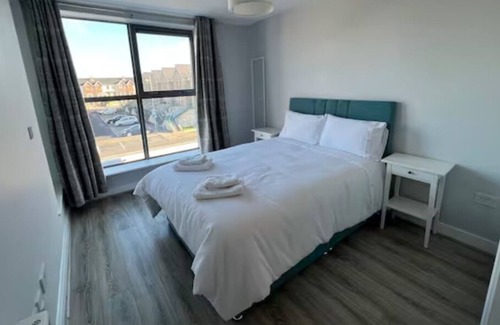 Sallins Apartamento | Lovely Specious 2 Bedroom Apartment, Free Parking