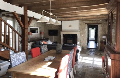 Brioux-sur-Boutonne Otro | Encantadora casa de piedra, gran piscina privada climatizada y jardines, ideal para familias