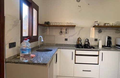 Karaoz Casa | Lovely Stonehouse with Pool and Backyard in Izmir
