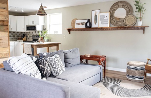 Pittsburgh Apartamento | Lovely Strip District loft with free parking