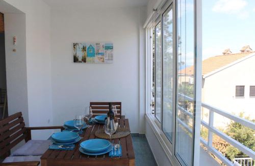 Ravni Apartamento | Lovely studio apartment Mare e Sole
