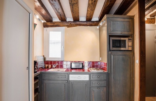 Latin Apartamento | Lovely Studio by La Sorbonne & Pantheon in the Heart of the Latin Quarter