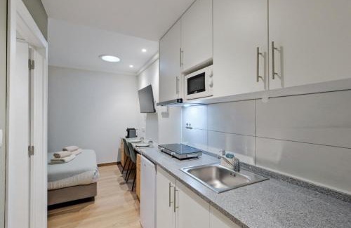 Alvalade Apartamento | Lovely studio fully equipped near subway N9