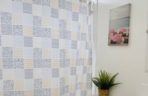 Gardena Apartamento | Lovely studio in the heart of gardena..