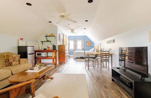 Arab Apartamento | Lovely Studio Loft with Pool