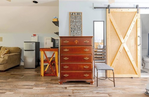 Arab Apartamento | Lovely Studio Loft with Pool