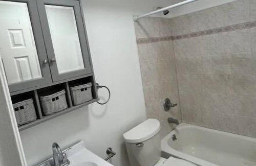 Mariners Harbor Apartamento | Lovely studio on Staten Island, New York