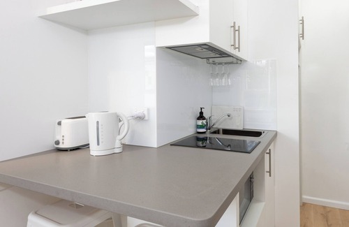 Richmond North Apartamento | Lovely Studio with Free Parking in East Melbourne!