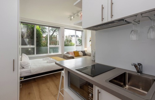 Richmond North Apartamento | Lovely Studio with Free Parking in East Melbourne!