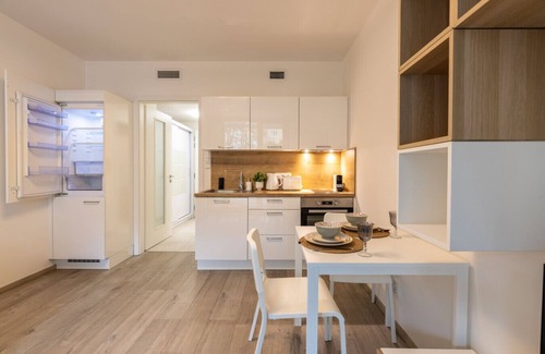 Kosire Apartamento | Lovely Studio with Balcony in Residential Area