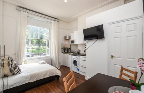 Somers Town Apartamento | Lovely Studio with park view in Camden Kings Cross Zone1