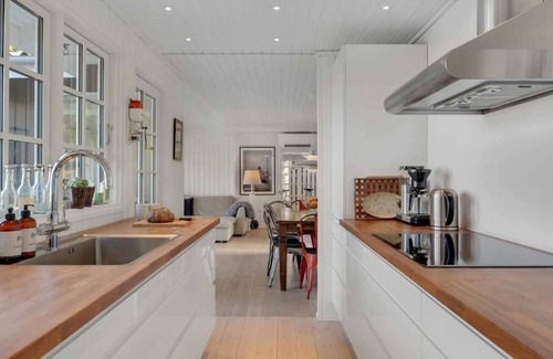 Hillerod Casa | Lovely summer house by Arresø