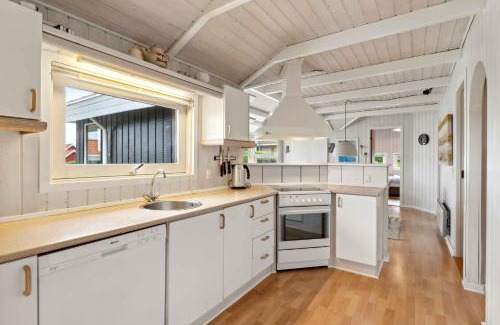 Kelstrup Casa | Lovely Summer House With Sea View