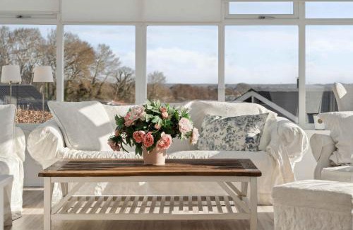 Grønninghoved Strand Casa | Lovely Summer House With Sea View