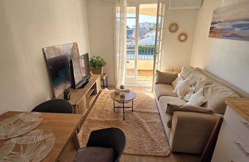 L'Evescat Apartamento | Lovely T2 with terrace 10 minutes' walk from the beaches!