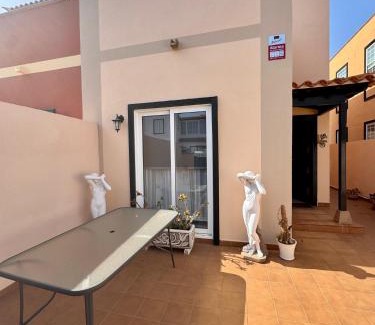Las Rosas Casa | Lovely Terraced House in Costa del Silencio