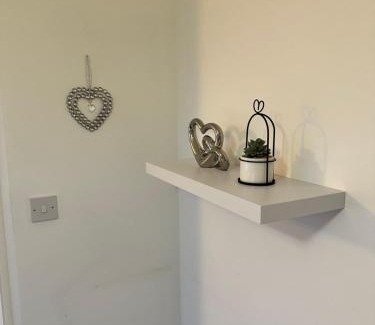Coventry Apartamento | Lovely Town house Room 4