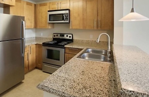 Concord Apartamento | Lovely two bedroom with pool